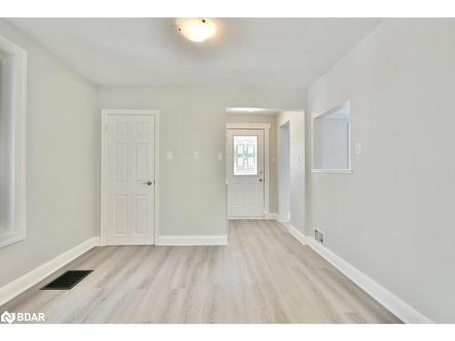 124 Berczy Street, Barrie, ON - Indoor Photo Showing Other Room