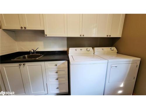 4372 Conners Bay Lane, Coldwater, ON - Indoor Photo Showing Laundry Room