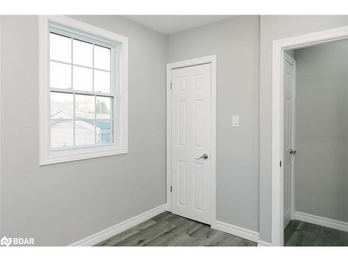 673 Knox Avenue, Hamilton, ON - Indoor Photo Showing Other Room