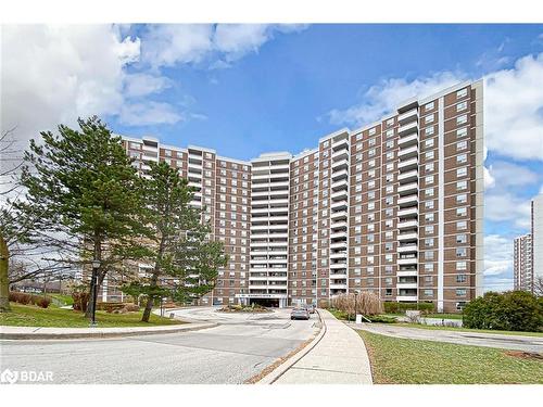 314-10 Edgecliff Golfway, North York, ON - Outdoor With Facade