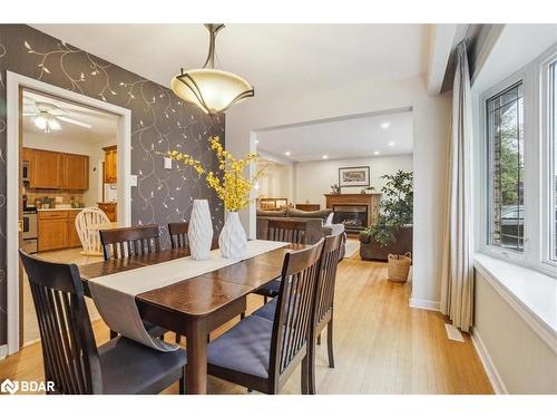 300 Duckworth Street, Barrie, ON - Indoor Photo Showing Dining Room