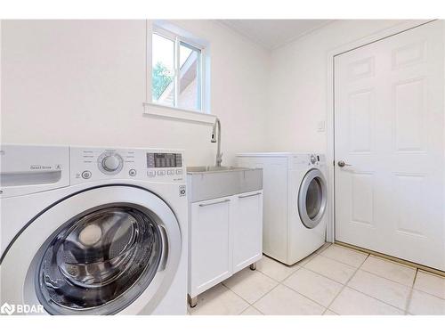 30 Ambler Bay, Barrie, ON - Indoor Photo Showing Laundry Room