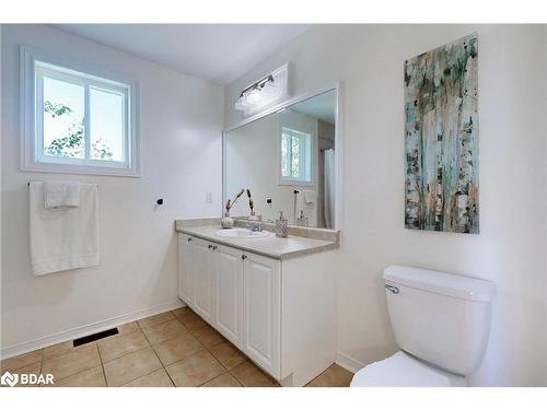 30 Ambler Bay, Barrie, ON - Indoor Photo Showing Bathroom