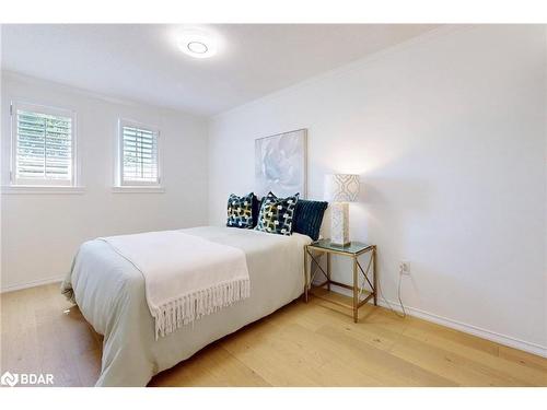 30 Ambler Bay, Barrie, ON - Indoor Photo Showing Bedroom