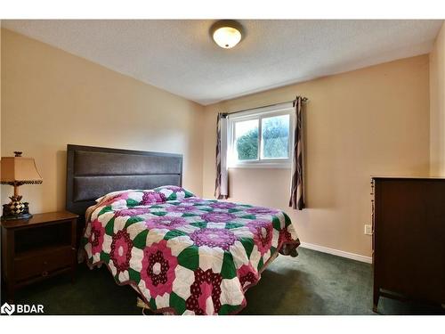 2094 Fennell Dr, Innisfil, ON - Indoor Photo Showing Bedroom