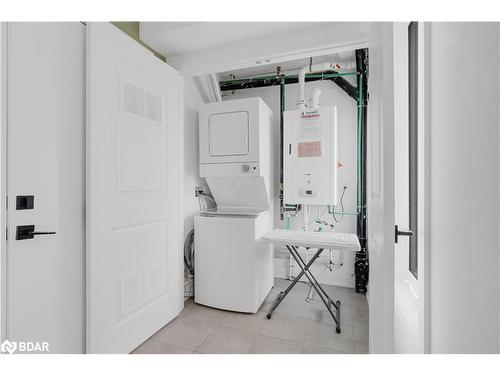 21 Fairlane Avenue, Barrie, ON - Indoor Photo Showing Laundry Room