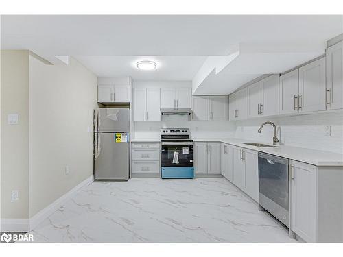 2-98 Peel Street, Barrie, ON - Indoor Photo Showing Kitchen With Stainless Steel Kitchen