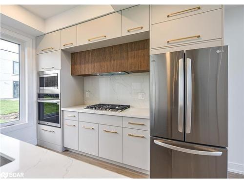 3781 Sunbank Crescent, Severn, ON - Indoor Photo Showing Kitchen