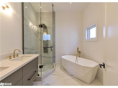 3781 Sunbank Crescent, Severn, ON - Indoor Photo Showing Bathroom