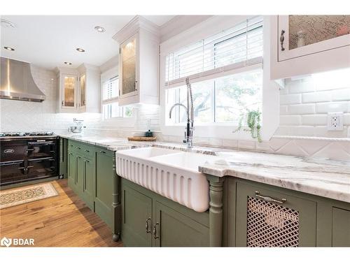 47 Woodland Drive, Wasaga Beach, ON - Indoor Photo Showing Dining Room