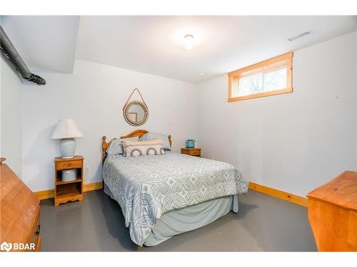 697 Lafontaine Road E, Tiny, ON - Indoor Photo Showing Bedroom