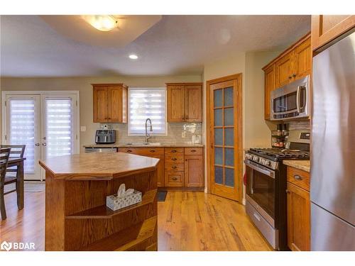 44 Geddes Street W, Clifford, ON - Indoor Photo Showing Kitchen With Double Sink