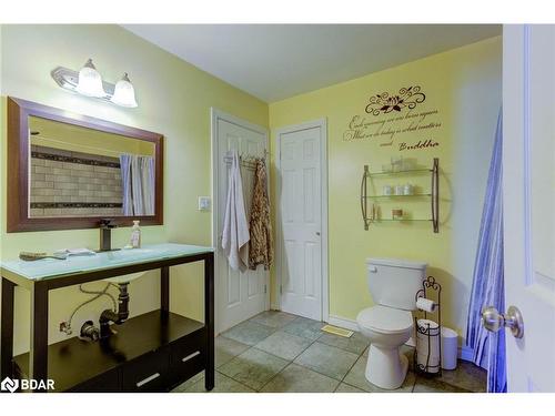 44 Geddes Street W, Clifford, ON - Indoor Photo Showing Bathroom