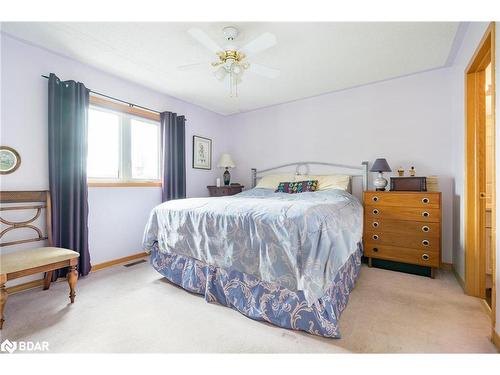 2 St James Place, Wasaga Beach, ON - Indoor Photo Showing Bedroom