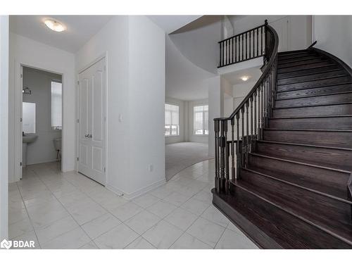 23 Mcisaac Drive, Springwater, ON - Indoor Photo Showing Other Room