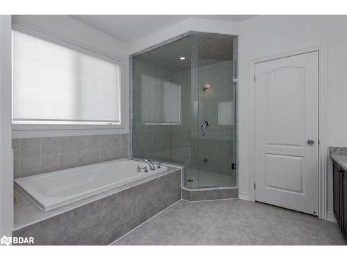 23 Mcisaac Drive, Springwater, ON - Indoor Photo Showing Bathroom