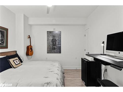 306-185 Dunlop Street E, Barrie, ON - Indoor Photo Showing Bedroom