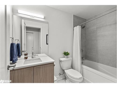 306-185 Dunlop Street E, Barrie, ON - Indoor Photo Showing Bathroom