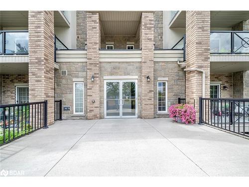 102-45 Ferndale Drive S, Barrie, ON - Outdoor With Balcony