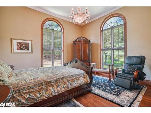 1630 Pelham Street, Fonthill, ON - Indoor Photo Showing Bedroom