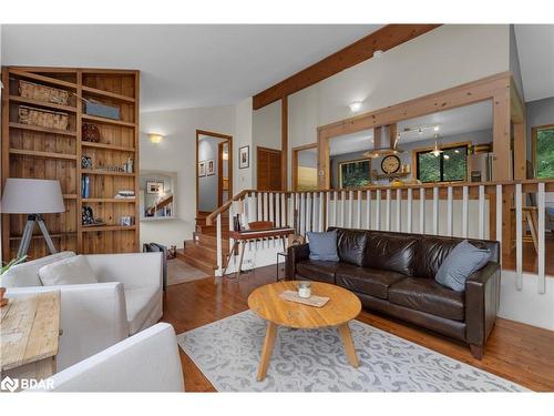 8 Pine Spring Road, Horseshoe Valley, ON - Indoor Photo Showing Living Room