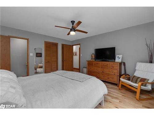 8 Pine Spring Road, Horseshoe Valley, ON - Indoor Photo Showing Bedroom