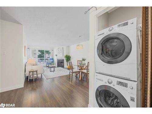 214-126 Bell Farm Road, Barrie, ON - Indoor Photo Showing Laundry Room