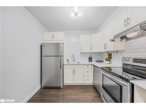 214-126 Bell Farm Road, Barrie, ON - Indoor Photo Showing Kitchen With Stainless Steel Kitchen