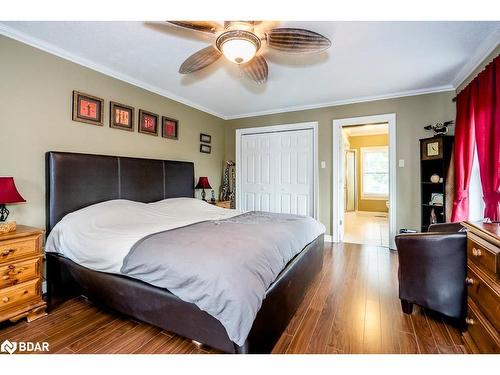 301 Concession 4 East Road, Tiny, ON - Indoor Photo Showing Bedroom