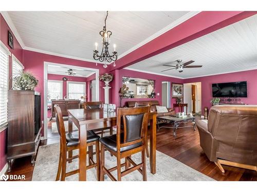 3194 Shoreview Drive, Washago, ON - Indoor Photo Showing Dining Room