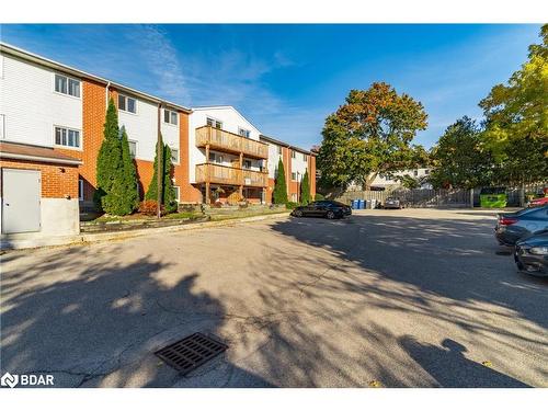 206-30 Bridge Street W, Kitchener, ON - Outdoor