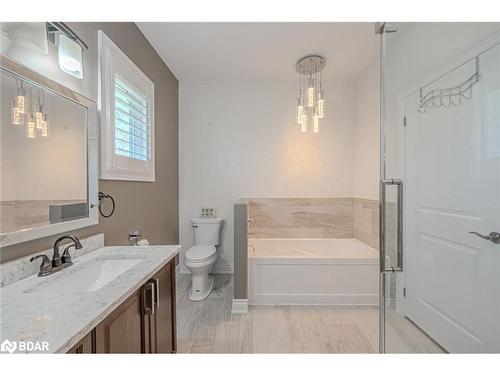 27 Houben Crescent, Oro-Medonte, ON - Indoor Photo Showing Bathroom