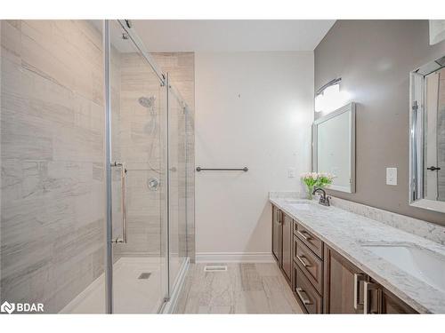 27 Houben Crescent, Oro-Medonte, ON - Indoor Photo Showing Bathroom