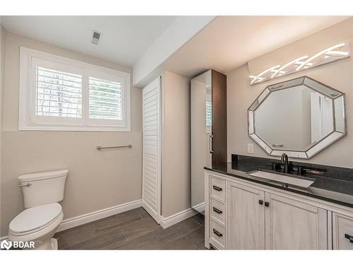 27 Houben Crescent, Oro-Medonte, ON - Indoor Photo Showing Bathroom