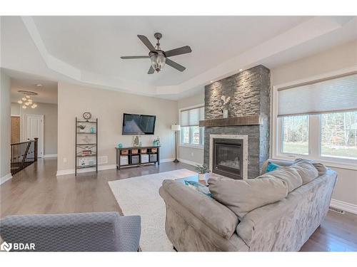 27 Houben Crescent, Oro-Medonte, ON - Indoor Photo Showing Living Room With Fireplace