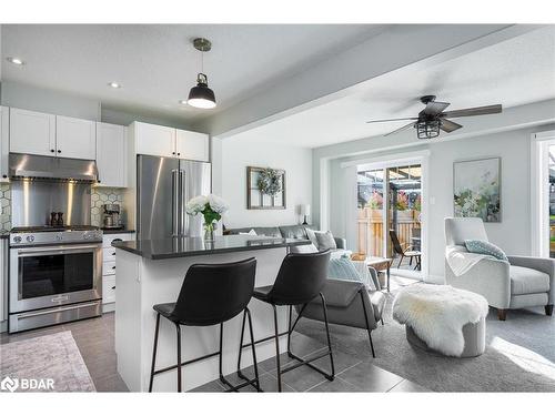 26 Archer Avenue Avenue, Collingwood, ON - Indoor Photo Showing Kitchen With Upgraded Kitchen