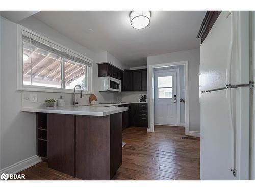 125 Alicewood Court, Etobicoke, ON - Indoor Photo Showing Kitchen