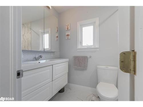 125 Alicewood Court, Etobicoke, ON - Indoor Photo Showing Bathroom