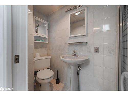 125 Alicewood Court, Etobicoke, ON - Indoor Photo Showing Bathroom