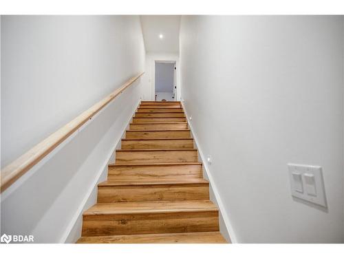 1025 Davis Drive, Gravenhurst, ON - Indoor Photo Showing Other Room