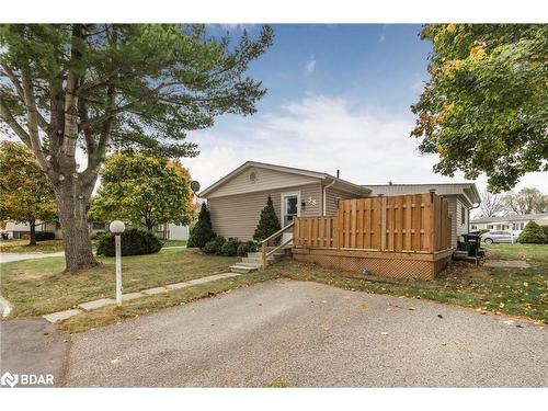 38 Main Street, Innisfil, ON - Outdoor