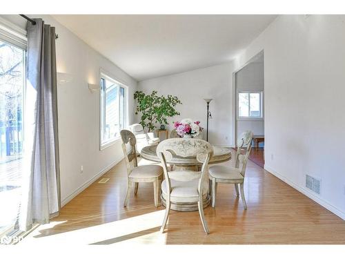 69 Turtle Path, Brechin, ON - Indoor Photo Showing Dining Room