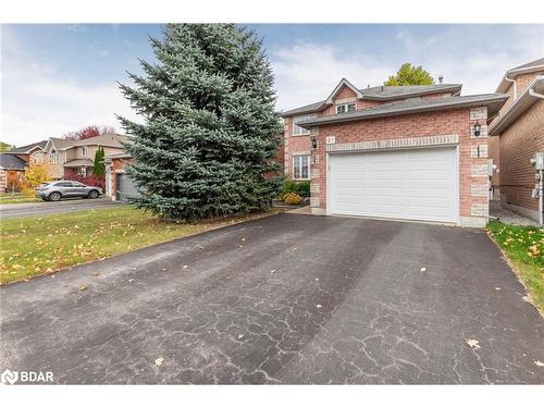 21 Kelsey Crescent, Barrie, ON - Outdoor