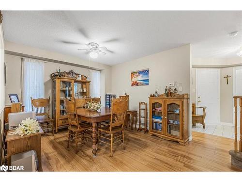 21 Kelsey Crescent, Barrie, ON - Indoor Photo Showing Dining Room