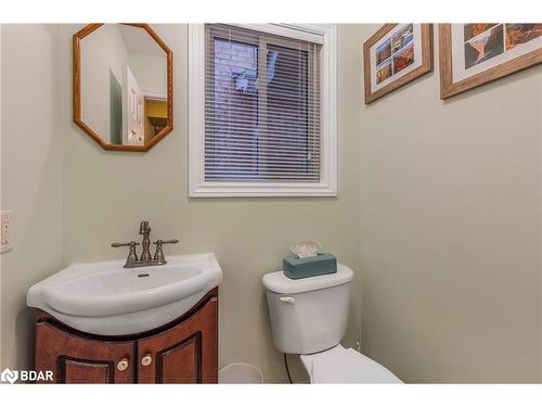 21 Kelsey Crescent, Barrie, ON - Indoor Photo Showing Bathroom