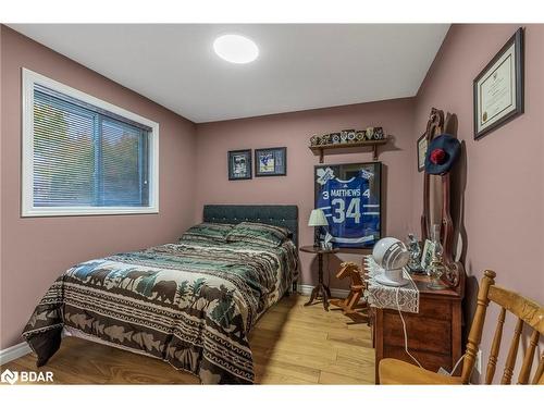 21 Kelsey Crescent, Barrie, ON - Indoor Photo Showing Bedroom