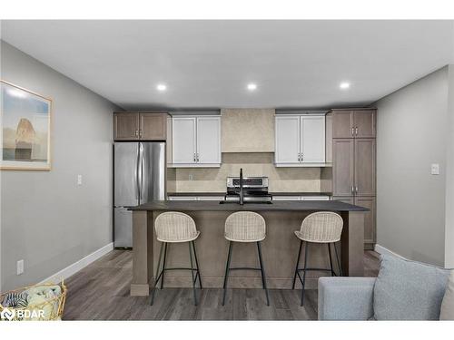 70 Huronwoods Drive, Oro-Medonte, ON - Indoor Photo Showing Kitchen