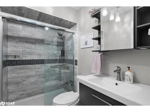 70 Huronwoods Drive, Oro-Medonte, ON - Indoor Photo Showing Bathroom