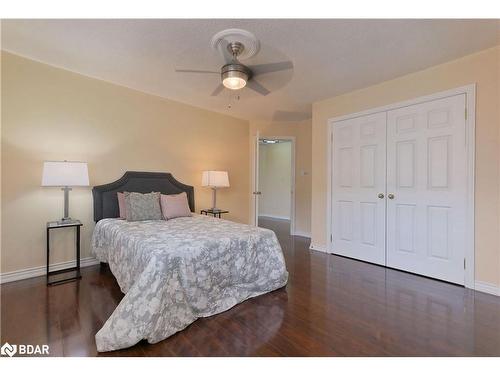 2857 Termini Terrace, Mississauga, ON - Indoor Photo Showing Bedroom