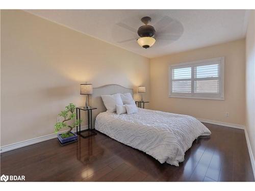 2857 Termini Terrace, Mississauga, ON - Indoor Photo Showing Bedroom